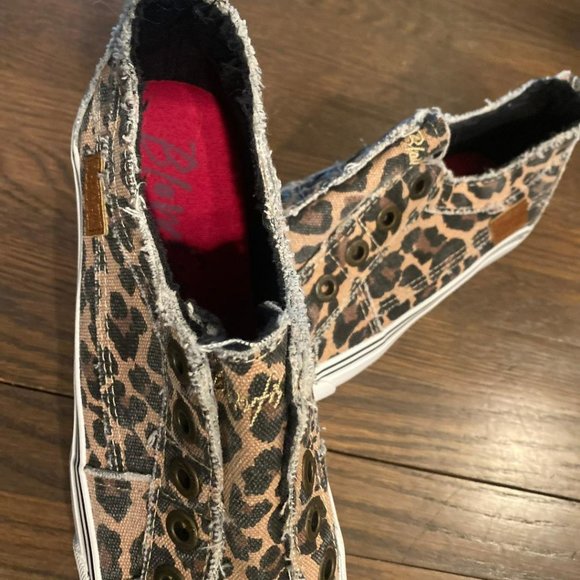 Blowfish Kids -  Black & Tan Leopard print slip on sneakers - Picture 6 of 7